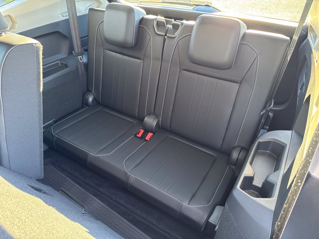 Certified 2023 Volkswagen Tiguan SE w/ Panoramic Sunroof Package FWD image 28