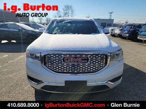 Used 2017 GMC Acadia Denali w/ Technology Package image 2
