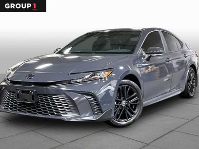 Used 2025 Toyota Camry SE w/ Convenience Package