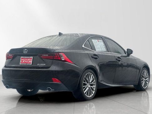 Used 2016 Lexus IS 200t image 6