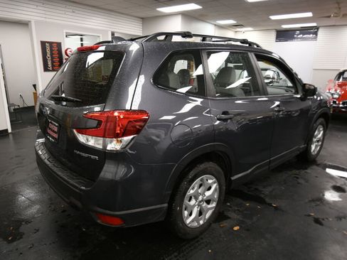 Used 2022 Subaru Forester Base image 7