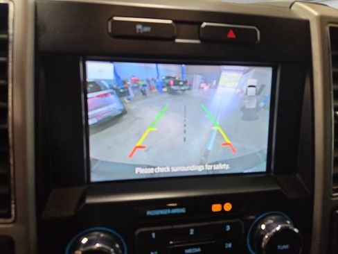 Used 2021 Ford F250 Lariat AWD/4WD image 23