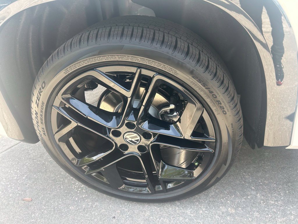 New 2026 Volkswagen Tiguan SE R-Line FWD image 26