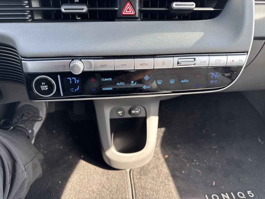 Used 2024 Hyundai Ioniq 5 Limited RWD image 24