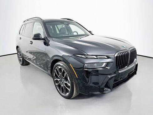 New 2026 BMW X7 xDrive40i w/ M Sport Package image 3