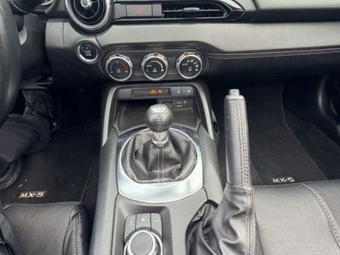 Used 2021 MAZDA MX-5 Miata Grand Touring image 32