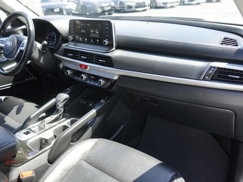 Used 2021 Kia Telluride S image 19