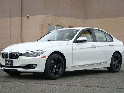 Used 2013 BMW 328i xDrive Sedan image 2