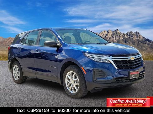 Used 2022 Chevrolet Equinox LS AWD/4WD image 1