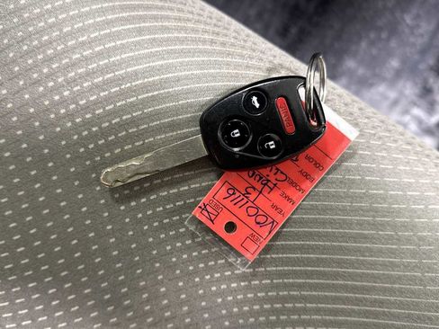 Used 2013 Honda Civic Hybrid Sedan image 31