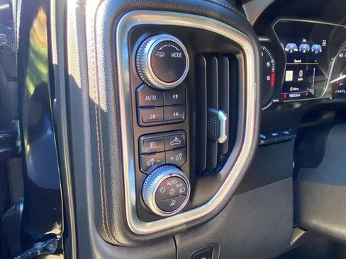Used 2020 GMC Sierra 1500 AT4 w/ AT4 Premium Package AWD/4WD image 16