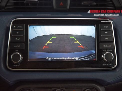Used 2025 Nissan Versa SV FWD image 29
