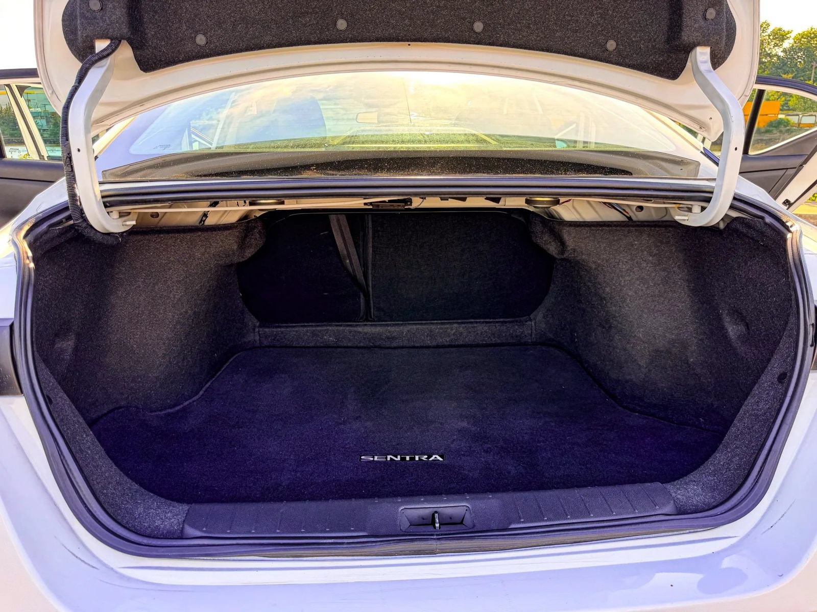 Used 2023 Nissan Sentra SV FWD image 18