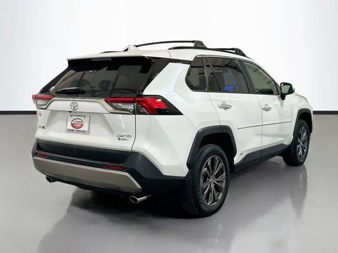 Used 2025 Toyota RAV4 Limited AWD/4WD image 4