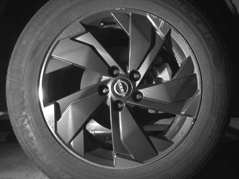 Used 2025 Nissan Rogue SV image 13