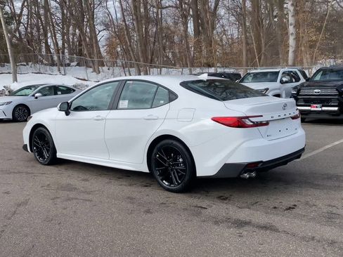 New 2026 Toyota Camry SE image 6