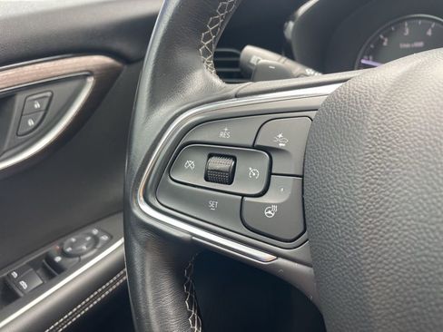 Used 2021 Buick Envision Avenir w/ Technology Package II image 33