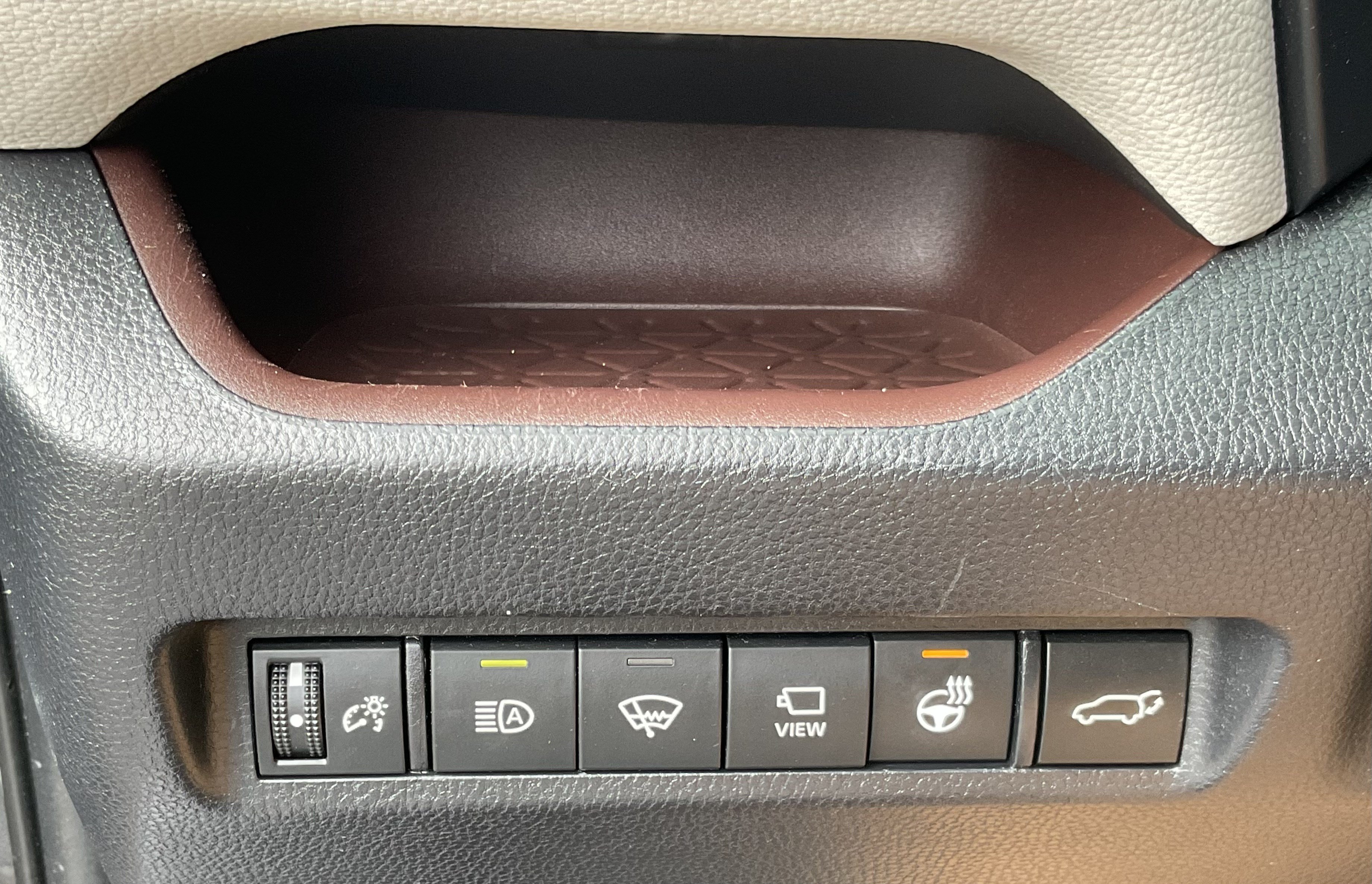 Used 2021 Toyota RAV4 Limited AWD/4WD image 26
