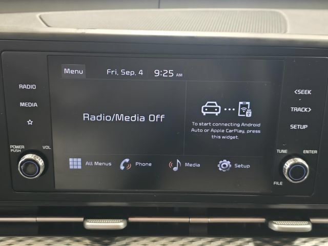 Used 2023 Kia Carnival LX FWD image 14