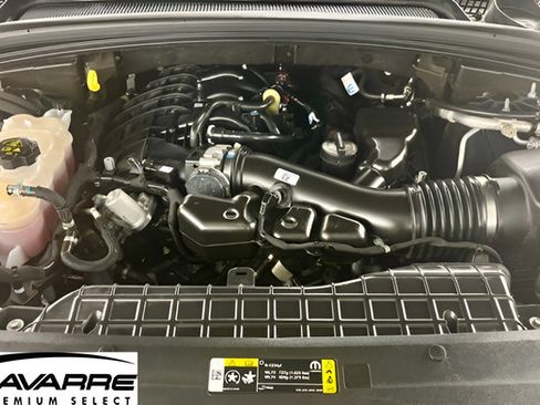 Used 2024 Jeep Grand Cherokee Limited w/ Trailer Tow Package RWD image 34