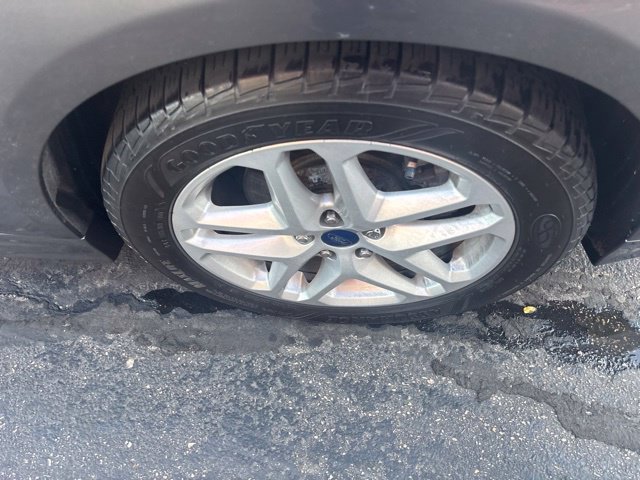 Used 2013 Ford Fusion SE FWD image 26