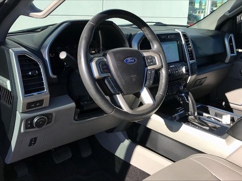 Used 2017 Ford F150 Lariat RWD image 18