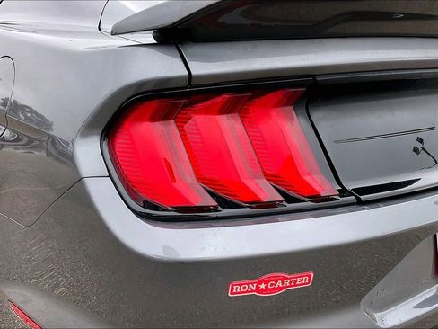 Certified 2022 Ford Mustang Coupe image 17