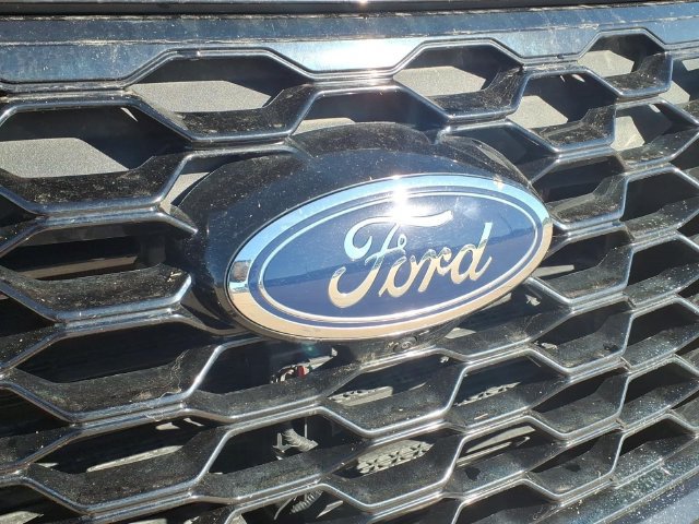 Used 2025 Ford Explorer ST-Line AWD/4WD image 27