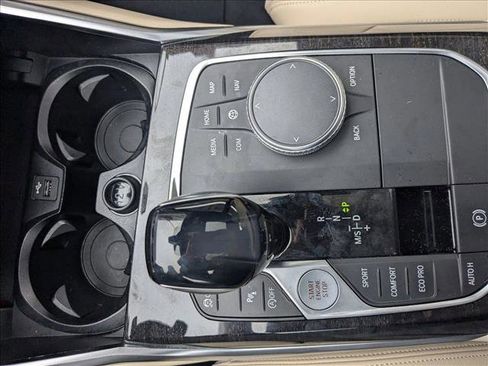 Used 2019 BMW 330i xDrive Sedan w/ Convenience Package image 17