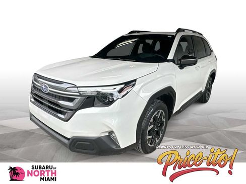 Used 2025 Subaru Forester Premium AWD/4WD image 1