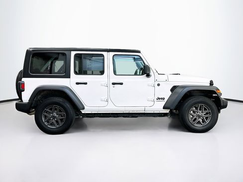 Used 2024 Jeep Wrangler Sport S image 10