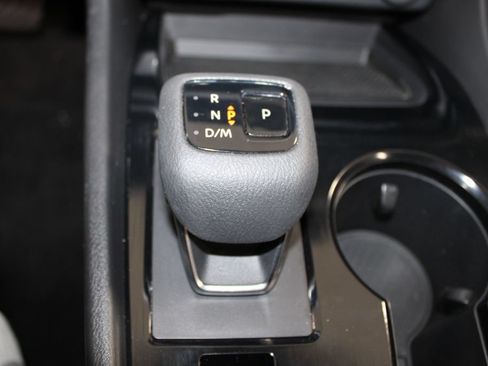 Used 2023 Nissan Rogue SV FWD image 41