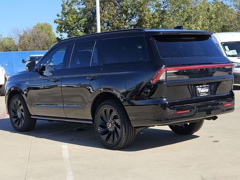 New 2025 Lincoln Navigator Reserve w/ Jet Appearance Package image 6