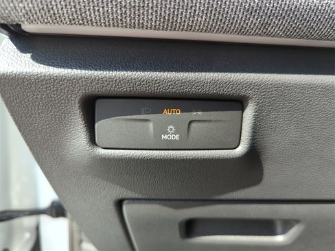 New 2026 Volkswagen Tiguan S image 33