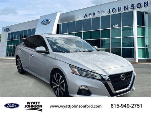 Used 2020 Nissan Altima 2.5 Platinum image 1
