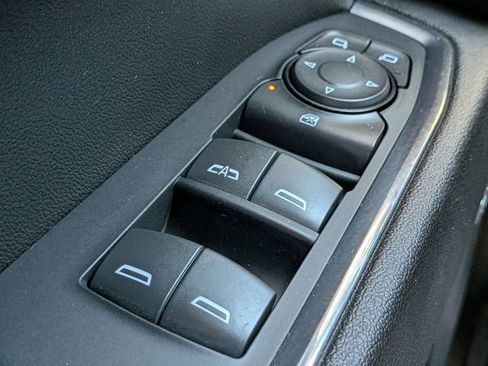 Used 2023 Chevrolet Silverado 1500 LT Trail Boss w/ LT Trail Boss Premium Package image 28