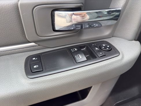 Used 2018 RAM 3500 SLT w/ Luxury Group AWD/4WD image 12