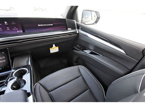New 2026 Cadillac Escalade ESV Sport w/ Touring Package image 10