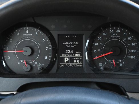 Used 2015 Toyota Sienna LE image 11