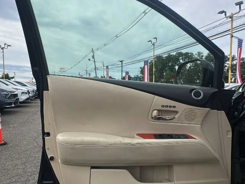 Used 2010 Lexus RX 350 AWD w/ Premium Pkg image 9