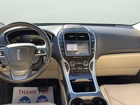 Used 2019 Lincoln Nautilus Reserve image 22