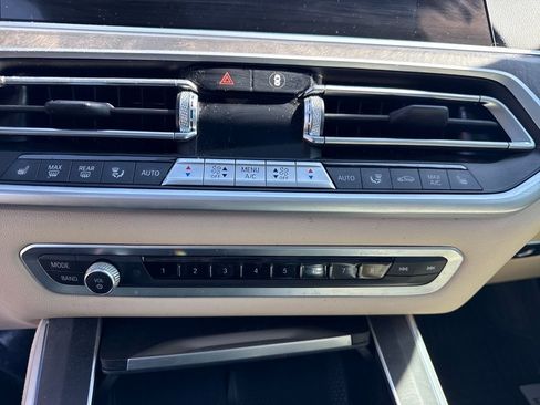 Used 2022 BMW X5 sDrive40i w/ Executive Package image 49