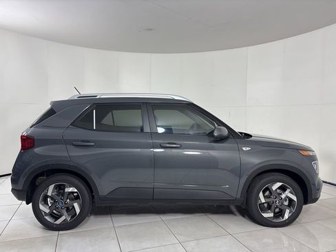 New 2026 Hyundai Venue SEL image 6