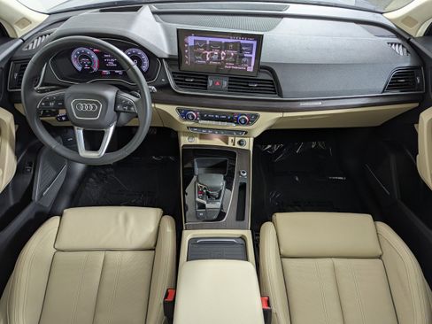 Certified 2024 Audi Q5 2.0T Prestige image 10