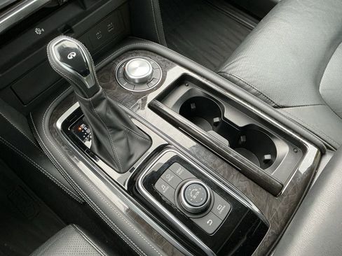 Certified 2024 INFINITI QX80 Luxe w/ Cargo Package image 13