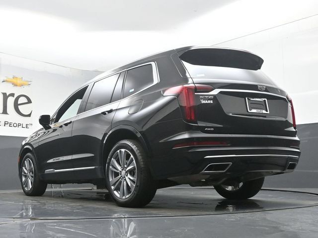Used 2025 Cadillac XT6 Premium Luxury AWD/4WD image 5