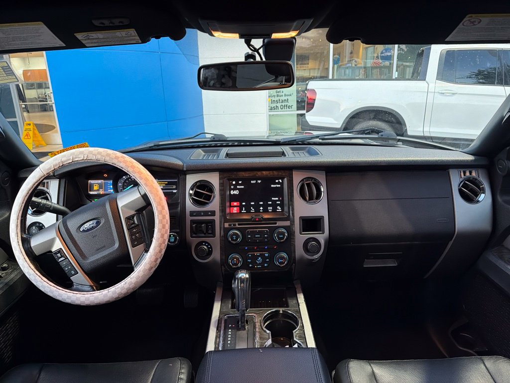 Used 2017 Ford Expedition EL Limited w/ Equipment Group 301A AWD/4WD image 9