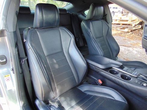Used 2015 Lexus RC 350 w/ Luxury Package RWD image 22