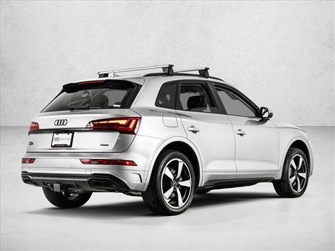 Used 2023 Audi Q5 2.0T Premium Plus w/ Premium Plus Package AWD/4WD image 5