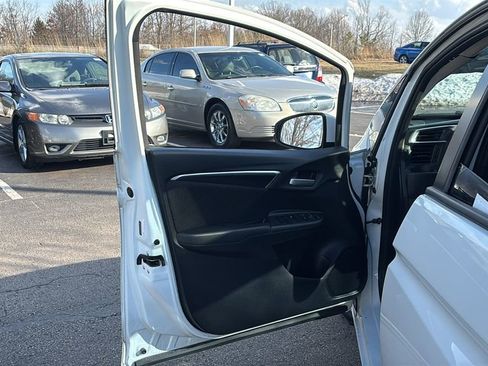 Used 2015 Honda Fit EX image 11